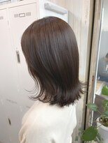 ネウィサリュー 立川(newi saLyu)&nbsp;丸型卵形レイヤーカットくびれミディアム美髪ピンクブラウン立川