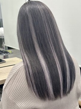 ロウル 渋谷(LOWRL) ホワイトラベンダーハイライトエクステ