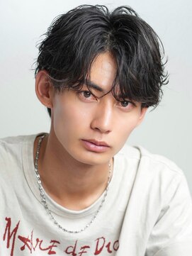 リップス 横浜(LIPPS) 【躍動感溢れる】フェザーパーマ