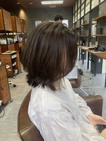 モスト ブリヤン(MOST BURYAN)&nbsp;ミディアムくびれボブ×30代透け感インナーカラー