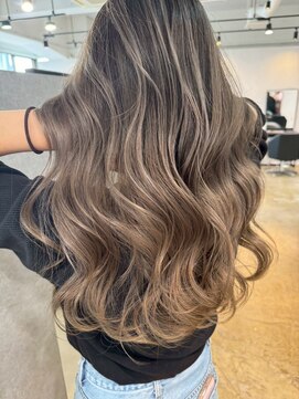 メリー オオサカ(Merly Osaka) ash milk tea