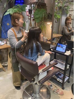 フォーエイチプラス(4H+)の写真/【広いキッズスペースあり】お子様連れ大歓迎！周りを気にせず自分の時間をゆったりとお過ごしください♪