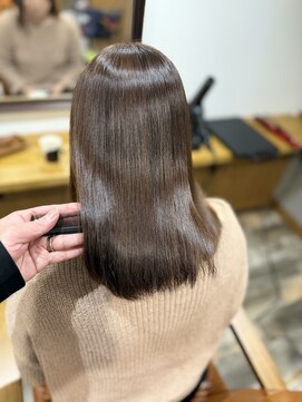 ファム(fam.) 髪質改善ストレート