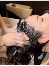 【頭皮の健康ケアや疲労解消に】スタンダートヘッドスパはこんな方にオススメ