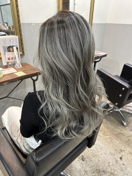 シャドウルーツバレイヤージュ