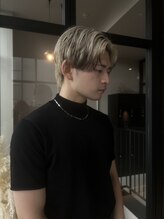 【メンズにも人気】扱いやすさと「カッコいい」を両立。ON/OFF決まるスタイル。