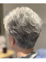 アンジー(Angee)&nbsp;自然な動きと立体感が出る、大人のナチュラルパーマスタイル