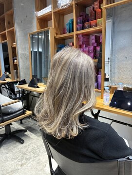 アルトル 池袋2nd(altru) 白髪ぼかしグレーベージュ