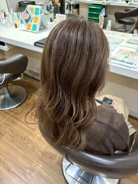 キャパ(CAPA) ハイライト×ベージュカラー(茅ヶ崎/20代/韓国ヘア/ブリーチ)