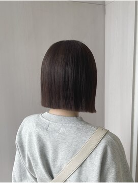 コレロ ヘアー(KORERO hair) 20代、30代、40代に人気！艶ブラウン切りっぱなしミニボ