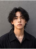 スパイラルパーマ×波巻きパーマ×センターパートウルフカット