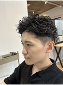 メンズ刈上げ強めのパーマ