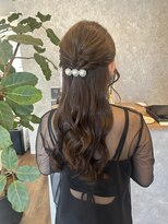 シフターズ(SIFTERS)&nbsp;ヘアセット♪ハーフアップ
