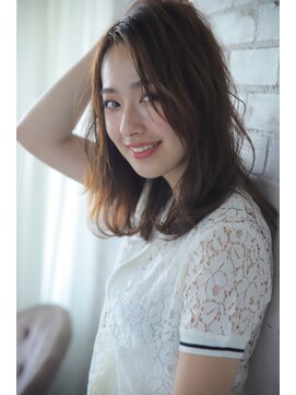 ベルビアンカ(Belle BIANCA) Belle BIANCA 伸ばしかけバングくびれセミディ by.竹内