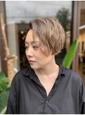 えっ!?それ癖!?めっちゃいいじゃんショート。