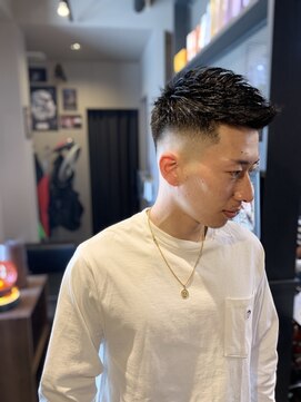 バーバー スタジオ ラフテル(Barber Studio RAFTEL) ジェットモヒカンスタイル