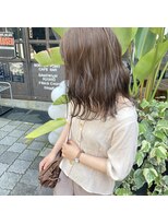 ミント(mint)&nbsp;【 ブリーチなしのWカラーでオリーブベージュ＊ 】