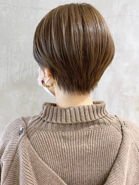 アイティーバイアルバム 松戸店(IT by ALBUM) 丸みショート_カーキグレージュマッシュショート_ba323112