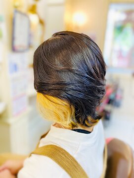 美容室 ティンカーベル イヤリングカラー