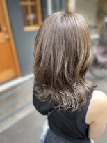 トレパルッキエーレ(tre parrucchiere)&nbsp;［-tre-］暗めミルクティー