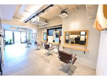 ほっと落ち着く「シンプルモダン』がコンセプトの内観です◎