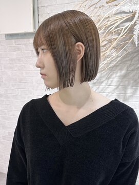 コル(col oodori) 切りっぱなしボブ