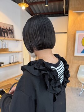 イロ(ilo created by grace) ボブ/切りっぱなしボブ/タッセルボブ