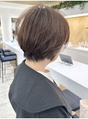 大人かわいい丸みくびれショートボブ耳かけ軽め