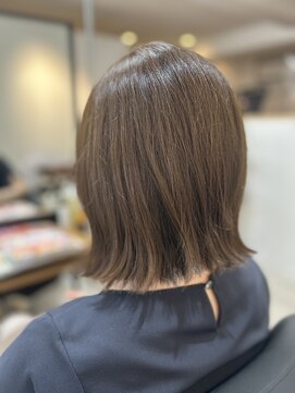 エフフォーユアヘアー 北方店(F for your hair) 外ハネ オリーブベージュ