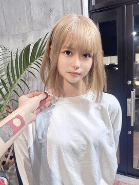 ミルクティーベージュ