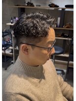 ニーイチイチ(211)&nbsp;メンズパーマ/刈り上げ/アップバング