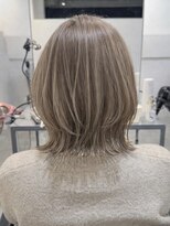 フォト 新宿三丁目(foto)&nbsp;大人ガーリー/似合わせカット/ミディアムレイヤーカット/富山