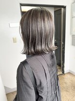 リルア 博多(LIRUA)&nbsp;細めのハイライトスタイル