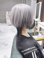 デイズ(days) ホワイトブラックツートンカラーウルフ