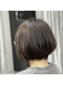 大人前下がりショートボブオリーブアッシュ似合わせカット30代