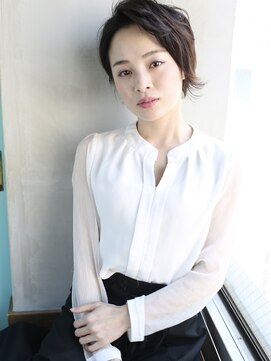 バース(BIRTH) 天神【BIRTH】前髪かき上げカールショート　2