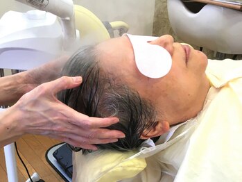 リフレッシュサロン ナックの写真/髪のお悩みの原因は頭皮環境かも…日頃の疲れを癒しながら、頭皮の汚れを解決☆
