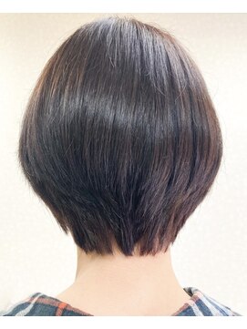 黄ぐまくん美容室 レイヤーショート