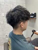 チラックス(ChilluX)&nbsp;スッキリとシャープなソフトツイストパーマ