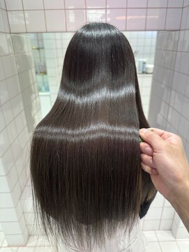 ロンドルーチェ 心斎橋(Lond luce) ダークアッシュ/ミディアムレイヤーカット［髪質改善/縮毛矯正］