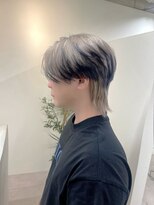 ユニ 江坂(Uni.)&nbsp;センターパートウルフ　ハンサムショート　メンズライク