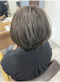 大人なハイライトで白髪をナチュラルにカバー