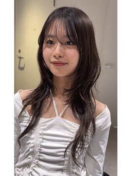 アム(amu) ハッシュカット/グレージュ