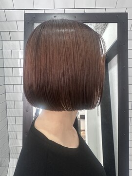 レガーレ(Legare) 大人の上質ストレート。艶で魅せるボブ(中区紙屋町)