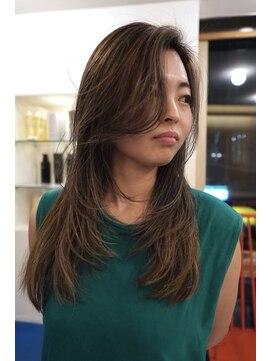 ビュートリアム 鎌倉小町(BEAUTRIUM) 筋感ハイライト/レイヤーカット/BEAUTRIUM鎌倉小町 長嶺舞唯