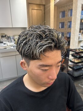 エスエムアールツー(SMR2) ☆メンズメッシュ&パーマスタイル☆