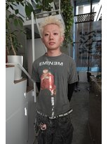 ソーレ(sole)&nbsp;スパイキーショート　ブリーチカラー　メンズショート