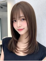 ロイオブジゼル(roi of GiseL)&nbsp;ミディアムレイヤースタイル ココアブラウン 透明感カラー 20代