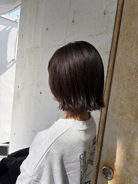 カスミ 霞(KASUMI) 切りっぱなし外はねボブ