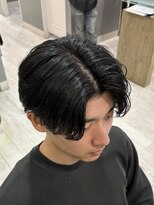 ヘアーアンドビューティー ザ ビー(Hair & Beauty the B) ナチュラルセンターパート